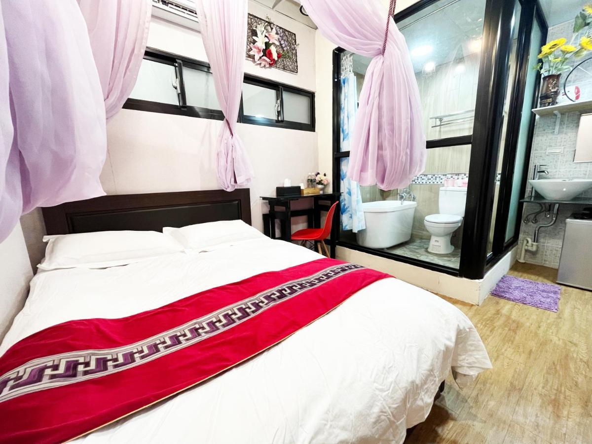 Woju Homestay Tainan Buitenkant foto