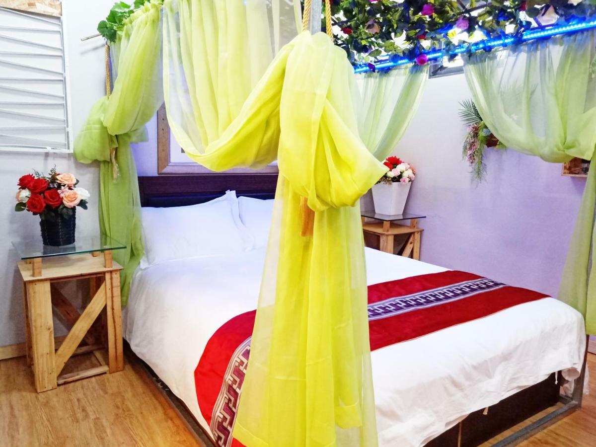 Woju Homestay Tainan Buitenkant foto