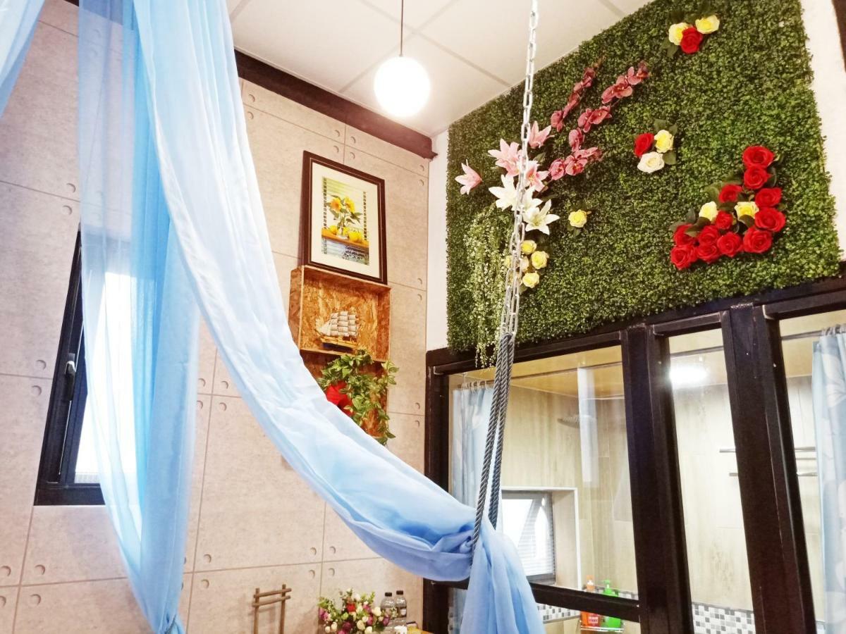 Woju Homestay Tainan Buitenkant foto